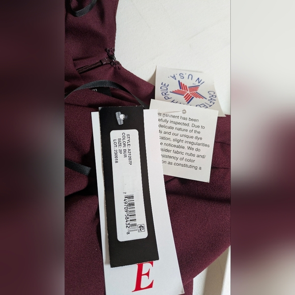 BETSY & ADAM Cape Sleeve Draped Sheath  Dress Burgundy Size US 2 Petite RP$199 - Picture 16 of 16
